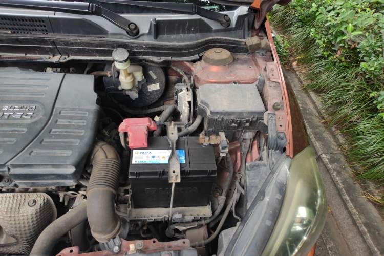 Used Suzuki Vitara S-Cross 2017 1.6L CVT Two-Wheel Drive Urban Advanced Model Engine Bay Left