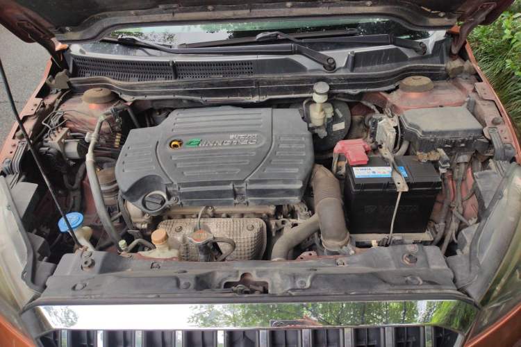 Used Suzuki Vitara S-Cross 2017 1.6L CVT Two-Wheel Drive Urban Advanced Model Engine Bay