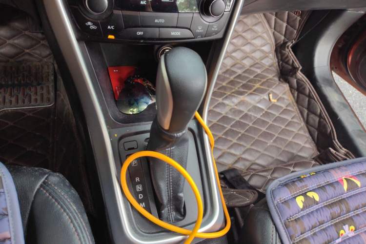Used Suzuki Vitara S-Cross 2017 1.6L CVT Two-Wheel Drive Urban Advanced Model Gear Lever