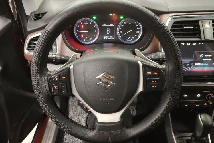 Used Suzuki Vitara S-Cross 2017 1.6L CVT Two-Wheel Drive Urban Advanced Model Steering Wheel