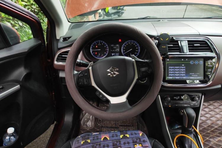 Used Suzuki Vitara S-Cross 2017 1.6L CVT Two-Wheel Drive Urban Advanced Model Steering Wheel