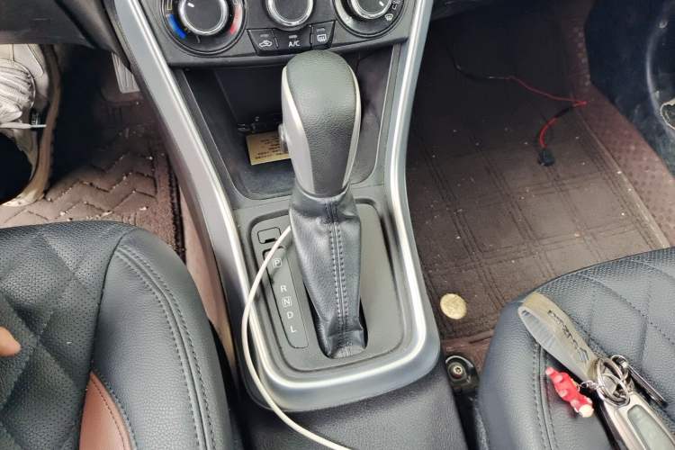 Used Suzuki Vitara S-Cross 2017 1.6L CVT Two-Wheel Drive Urban Fashion Model Gear Lever