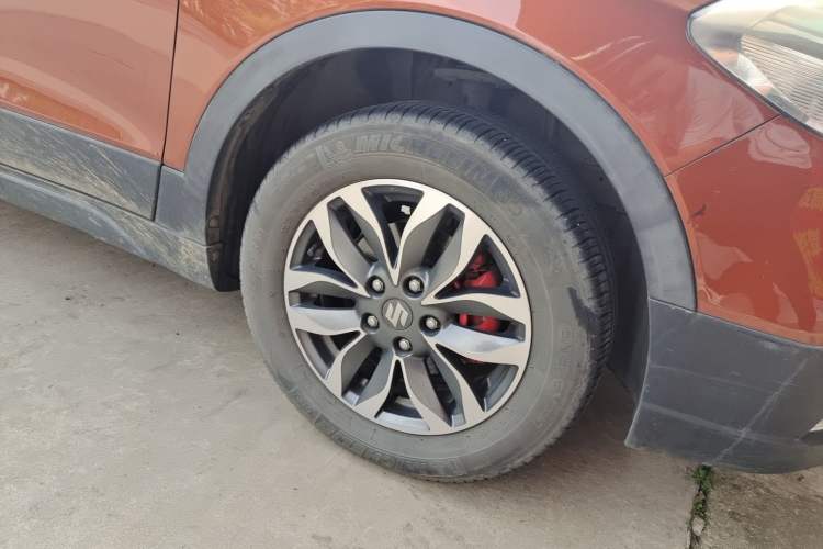 Used Suzuki Vitara S-Cross 2017 1.6L CVT Two-Wheel Drive Urban Fashion Model Right Front Wheel Hub