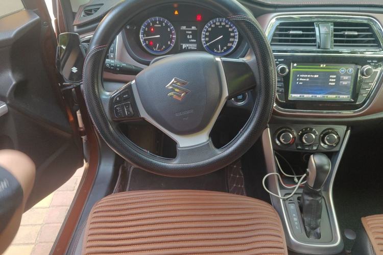 Used Suzuki Vitara S-Cross 2017 1.6L CVT Two-Wheel Drive Urban Fashion Model Steering Wheel
