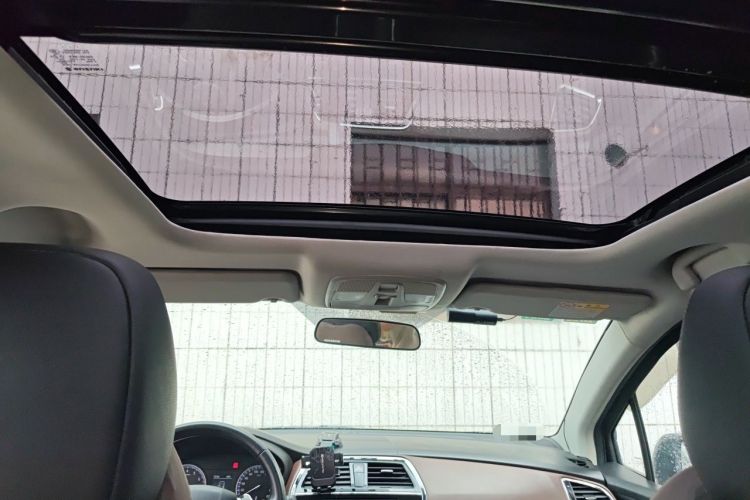 Used Suzuki Vitara S-Cross 2017 1.6L CVT Two-Wheel Drive Urban Advanced Model Headliner