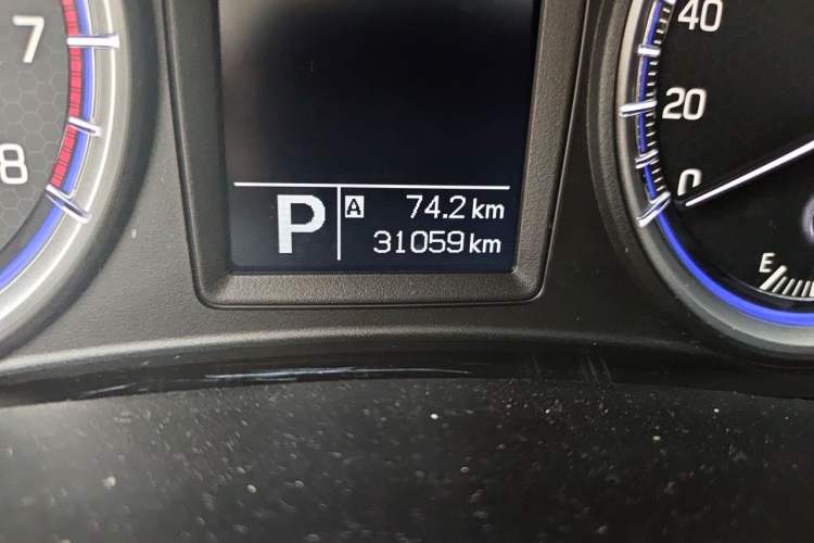Used Suzuki Vitara S-Cross 2017 1.6L CVT Two-Wheel Drive Urban Advanced Model Odometer Close Up