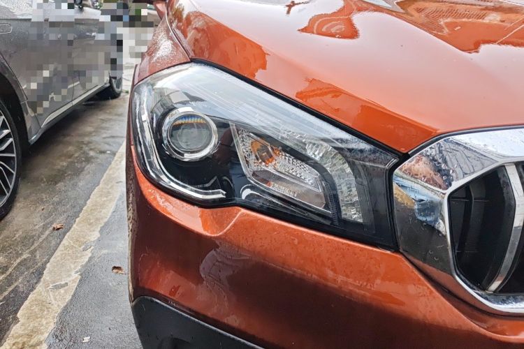 Used Suzuki Vitara S-Cross 2017 1.6L CVT Two-Wheel Drive Urban Advanced Model Right Front Headlight