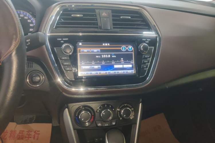 Used Suzuki Vitara S-Cross 2017 1.6L CVT Two-Wheel Drive Urban Fashion Model Audio And AC Panel