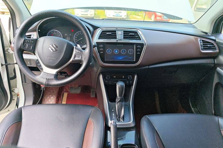 Used Suzuki Vitara S-Cross 2017 1.6L CVT Two-Wheel Drive Urban Advanced Model Center Console