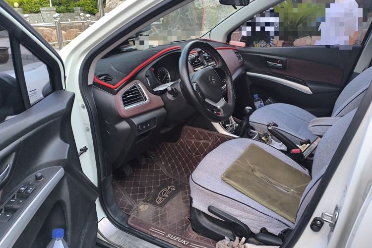 Used Suzuki Vitara S-Cross 2017 1.6L Manual Two-Wheel Drive Urban Fashion Model Driver Seat