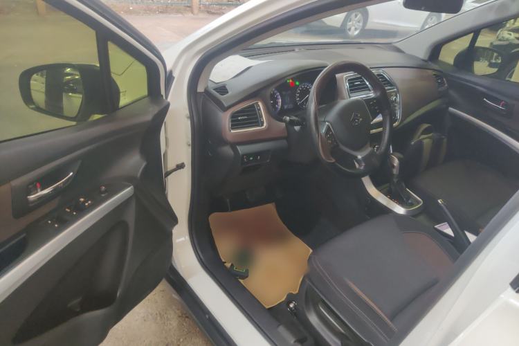 Used Suzuki Vitara S-Cross 2017 1.6L CVT Two-Wheel Drive Urban Fashion Model Driver Seat