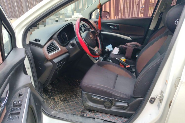Used Suzuki Vitara S-Cross 2017 1.6L Manual Two-Wheel Drive Urban Fashion Model Driver Seat
