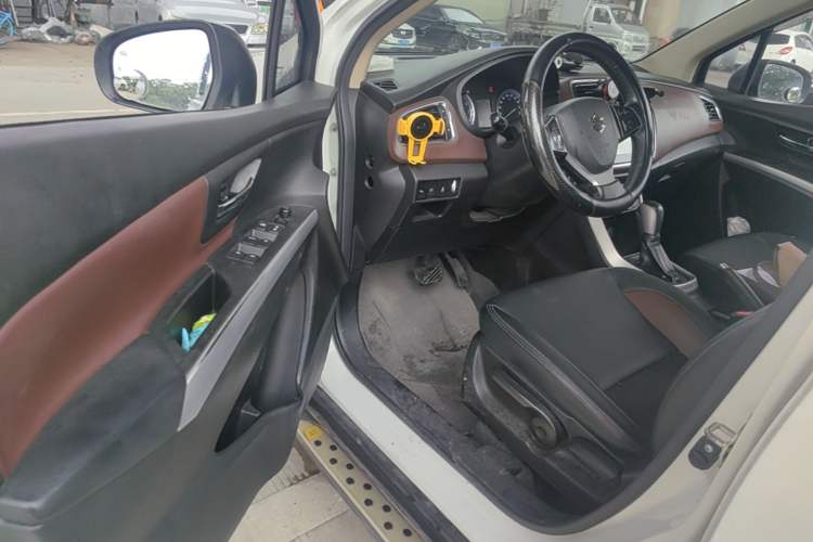 Used Suzuki Vitara S-Cross 2017 1.4T Automatic Two-Wheel Drive Urban Luxury Model Driver Seat