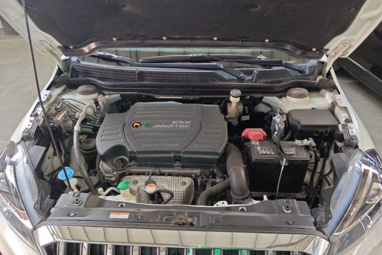 Used Suzuki Vitara S-Cross 2017 1.6L CVT Two-Wheel Drive Urban Advanced Model Engine Bay