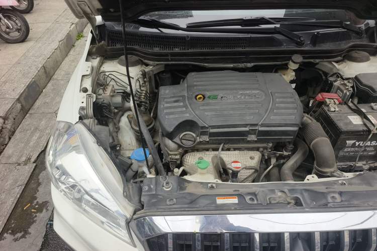 Used Suzuki Vitara S-Cross 2017 1.6L CVT Two-Wheel Drive Urban Fashion Model Engine Bay Right