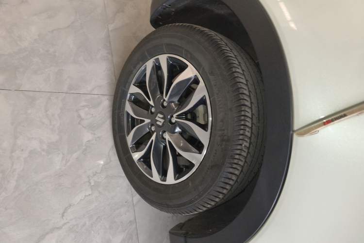 Used Suzuki Vitara S-Cross 2017 1.6L CVT Two-Wheel Drive Urban Advanced Model Exterior 4
