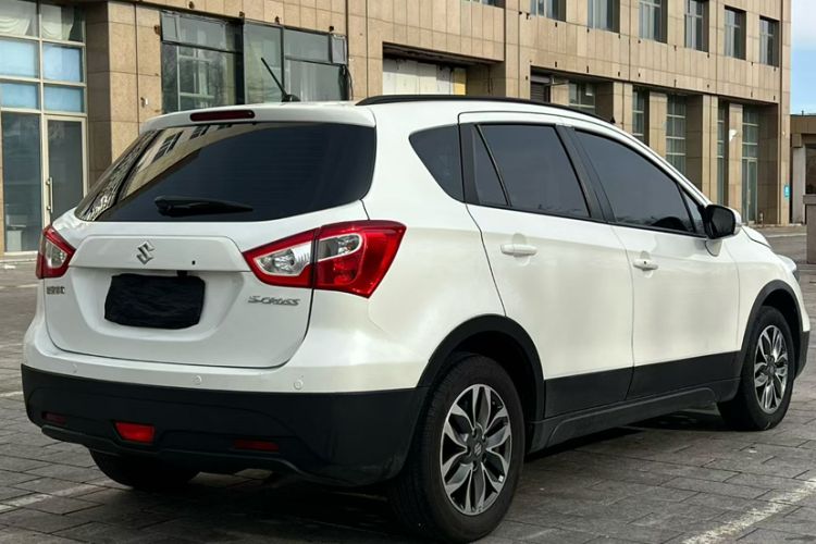 Used Suzuki Vitara S-Cross 2017 1.6L CVT Two-Wheel Drive Urban Fashion Model Exterior 4