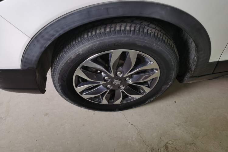 Used Suzuki Vitara S-Cross 2017 1.6L CVT Two-Wheel Drive Urban Fashion Model Exterior 4