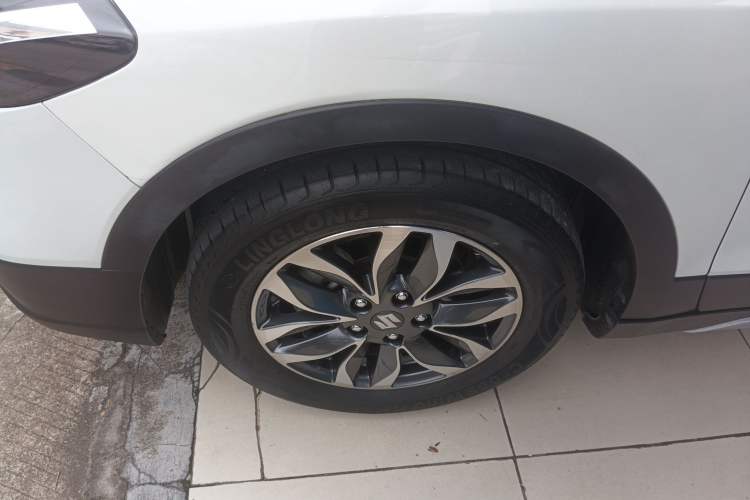Used Suzuki Vitara S-Cross 2017 1.6L CVT Two-Wheel Drive Urban Advanced Model Exterior 4
