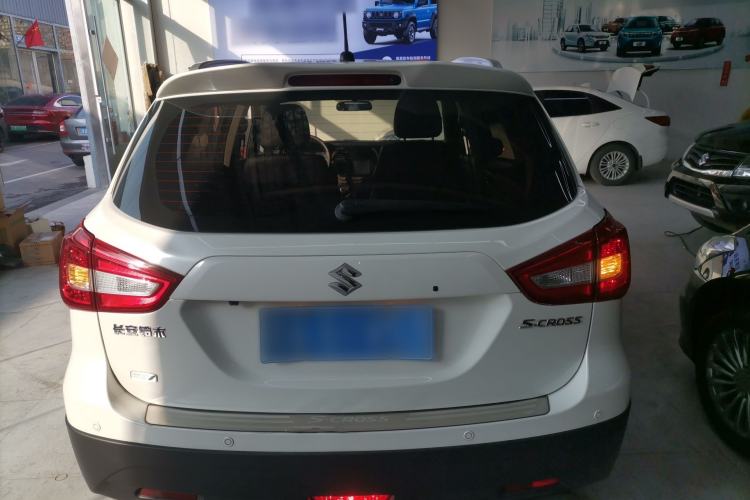 Used Suzuki Vitara S-Cross 2017 1.6L Manual Two-Wheel Drive Urban Ambition Model Exterior 4