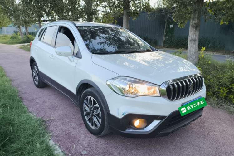 Used Suzuki Vitara S-Cross 2017 1.6L CVT Two-Wheel Drive Urban Fashion Model Front Right 45 Deg