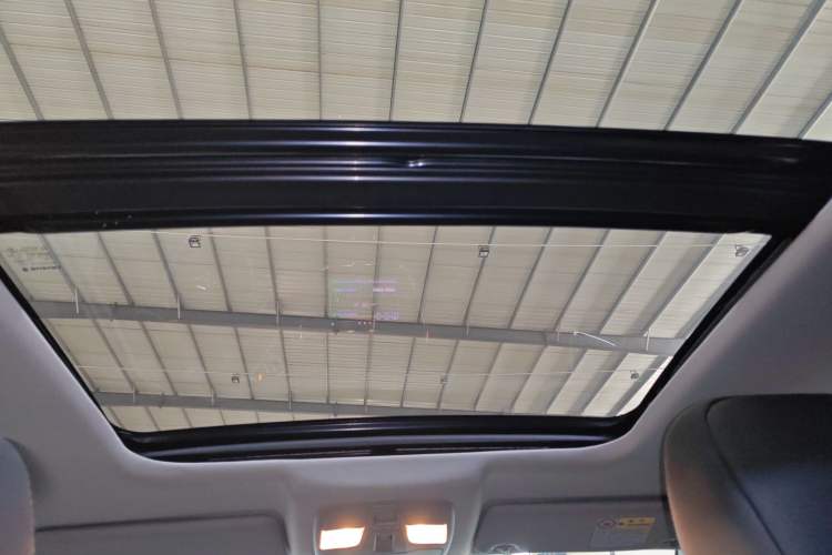 Used Suzuki Vitara S-Cross 2017 1.6L CVT Two-Wheel Drive Urban Advanced Model Headliner