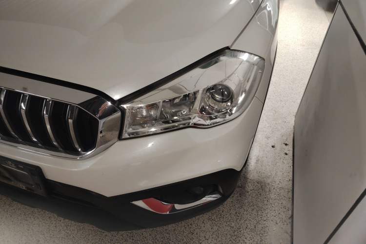 Used Suzuki Vitara S-Cross 2017 1.6L Manual Two-Wheel Drive Urban Fashion Model Left Front Headlight