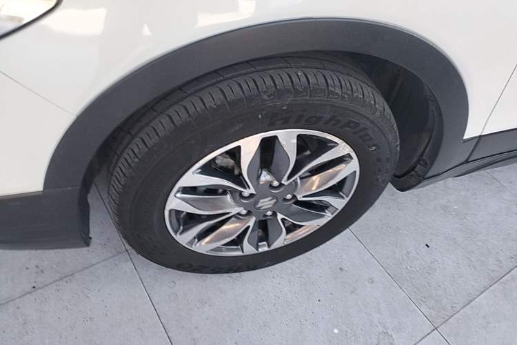 Used Suzuki Vitara S-Cross 2017 1.6L Manual Two-Wheel Drive Urban Fashion Model Left Front Wheel Hub