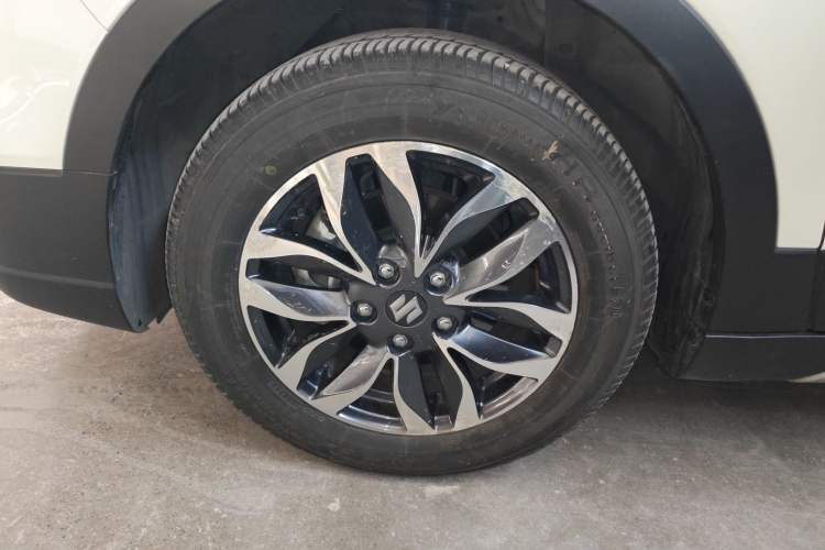 Used Suzuki Vitara S-Cross 2017 1.6L CVT Two-Wheel Drive Urban Advanced Model Left Front Wheel Hub