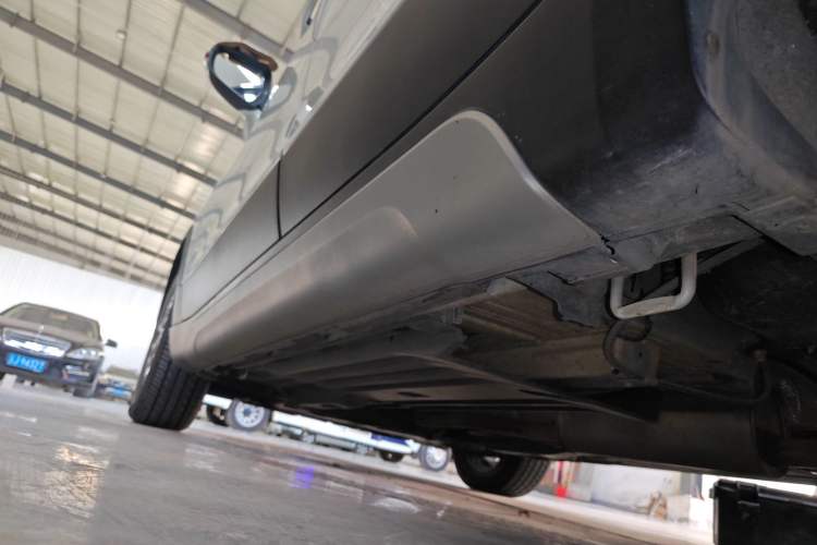 Used Suzuki Vitara S-Cross 2017 1.6L CVT Two-Wheel Drive Urban Advanced Model Left Side Sill