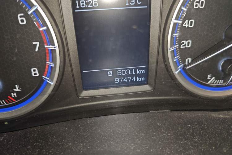 Used Suzuki Vitara S-Cross 2017 1.6L Manual Two-Wheel Drive Urban Fashion Model Odometer Close Up