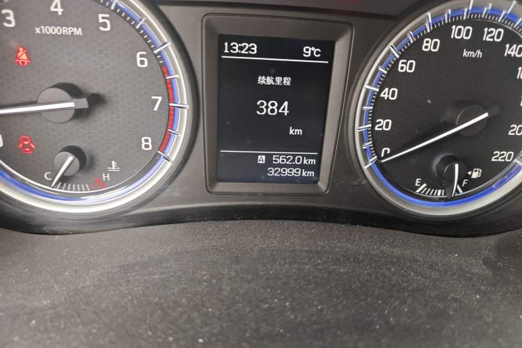 Used Suzuki Vitara S-Cross 2017 1.6L Manual Two-Wheel Drive Urban Fashion Model Odometer Close Up