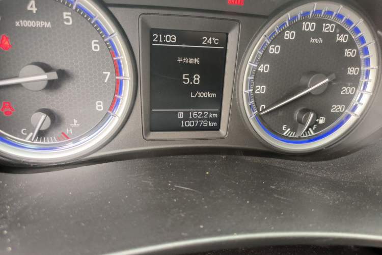 Used Suzuki Vitara S-Cross 2017 1.6L Manual Two-Wheel Drive Urban Fashion Model Odometer Close Up