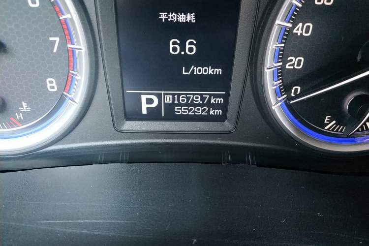 Used Suzuki Vitara S-Cross 2017 1.6L CVT Two-Wheel Drive Urban Fashion Model Odometer Close Up