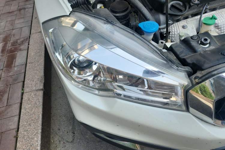 Used Suzuki Vitara S-Cross 2017 1.6L Manual Two-Wheel Drive Urban Fashion Model Right Front Headlight