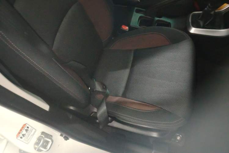 Used Suzuki Vitara S-Cross 2017 1.6L Manual Two-Wheel Drive Urban Fashion Model Right Front Seat