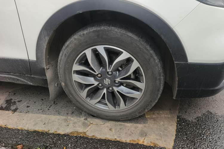 Used Suzuki Vitara S-Cross 2017 1.6L CVT Two-Wheel Drive Urban Fashion Model Right Front Wheel Hub