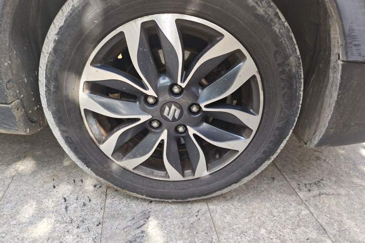 Used Suzuki Vitara S-Cross 2017 1.6L CVT Two-Wheel Drive Urban Advanced Model Right Front Wheel Hub