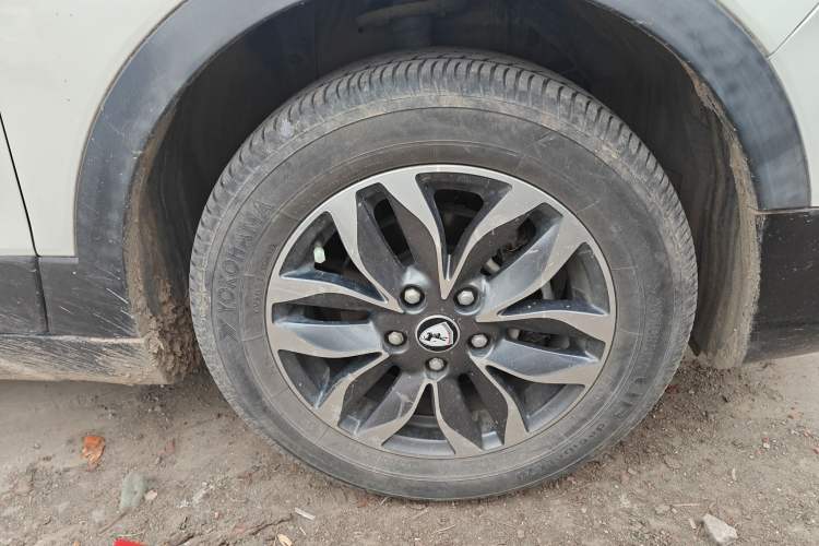Used Suzuki Vitara S-Cross 2017 1.6L Manual Two-Wheel Drive Urban Fashion Model Right Front Wheel Hub