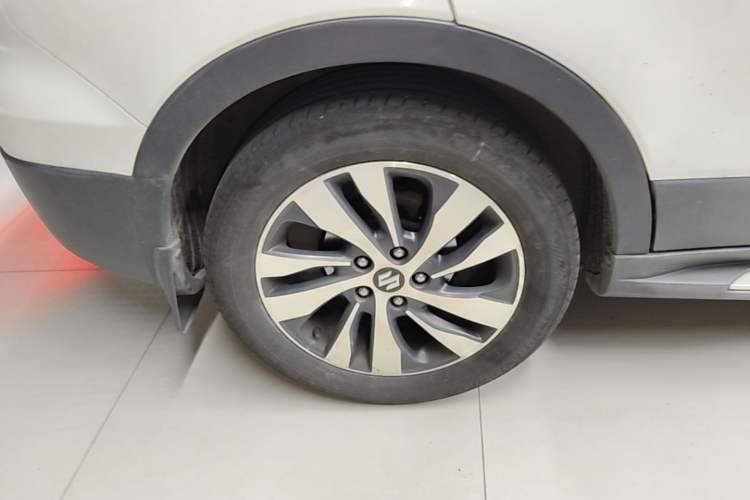 Used Suzuki Vitara S-Cross 2017 1.4T Automatic Two-Wheel Drive Urban Luxury Model Right Rear Wheel Hub