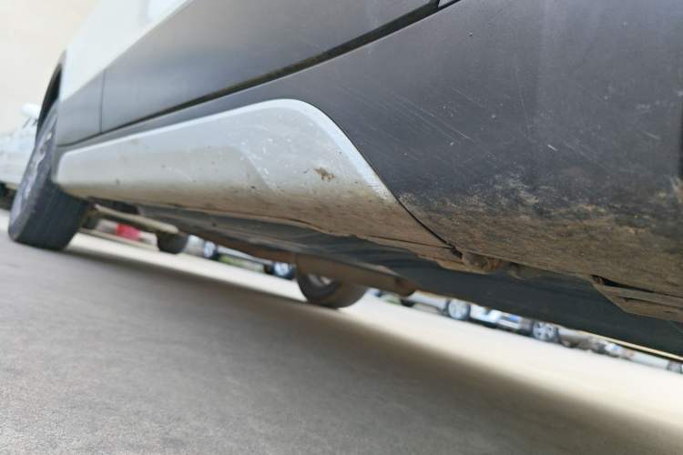 Used Suzuki Vitara S-Cross 2017 1.6L CVT Two-Wheel Drive Urban Advanced Model Right Side Sill
