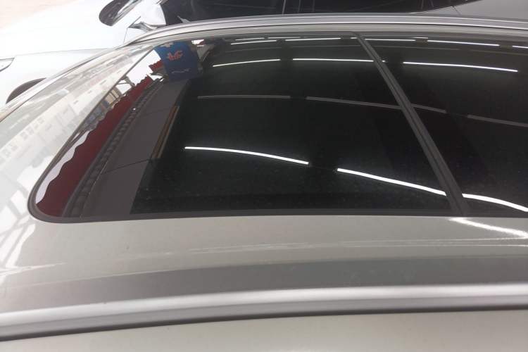 Used Suzuki Vitara S-Cross 2017 1.6L CVT Two-Wheel Drive Urban Advanced Model Roof