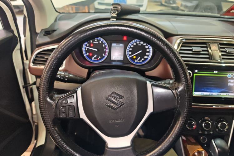 Used Suzuki Vitara S-Cross 2017 1.6L CVT Two-Wheel Drive Urban Fashion Model Steering Wheel