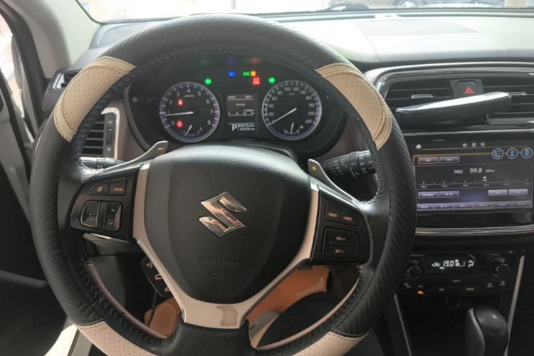 Used Suzuki Vitara S-Cross 2017 1.6L CVT Two-Wheel Drive Urban Advanced Model Steering Wheel