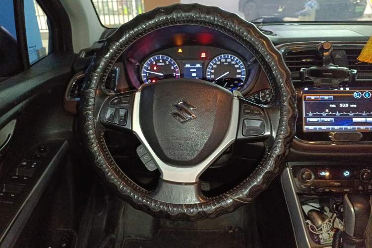 Used Suzuki Vitara S-Cross 2017 1.6L CVT Two-Wheel Drive Urban Advanced Model Steering Wheel