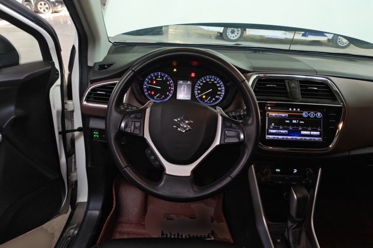 Used Suzuki Vitara S-Cross 2017 1.6L CVT Two-Wheel Drive Urban Advanced Model Steering Wheel