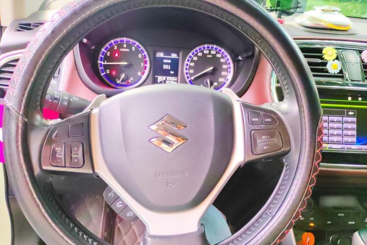 Used Suzuki Vitara S-Cross 2017 1.6L CVT Two-Wheel Drive Urban Advanced Model Steering Wheel