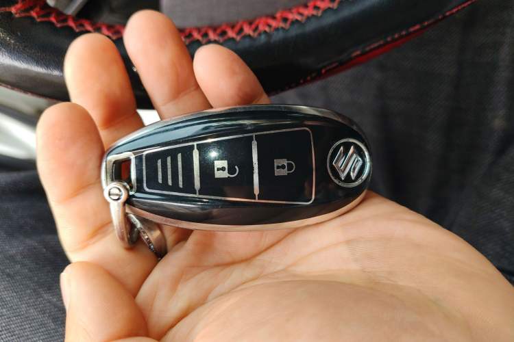 Used Suzuki Vitara S-Cross 2017 1.6L Manual Two-Wheel Drive Urban Fashion Model Vehicle Key