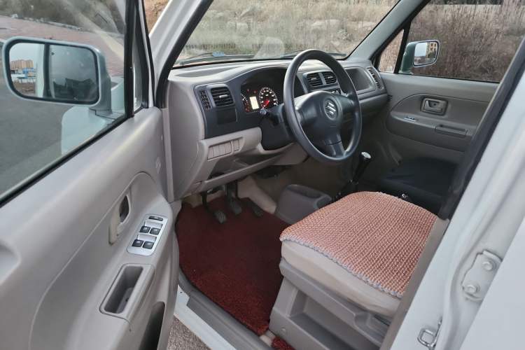 Used Suzuki Wagon R 2015 1.0L Manual Utility Model Interior 2