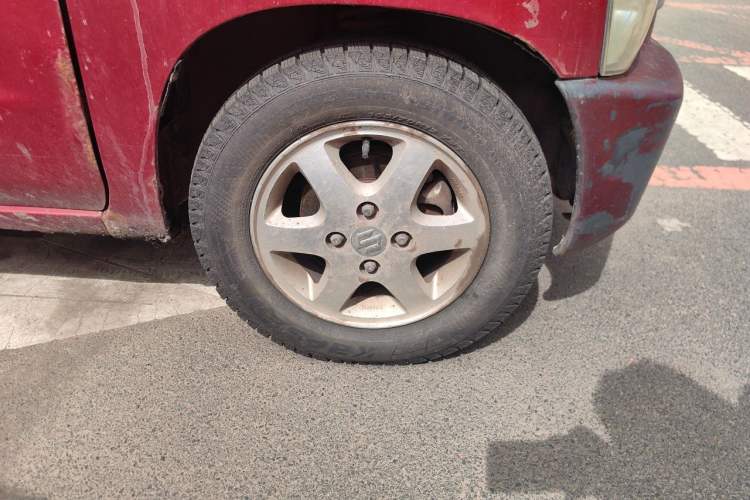 Used Suzuki Wagon R 2008 1.4L Manual STD Right Front Wheel Hub